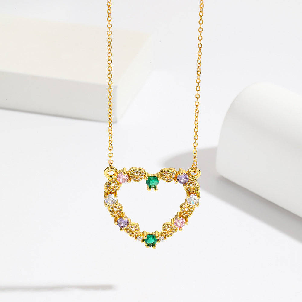 Collares al por mayor de corazón de corazón Cobre de cobre Micro esmeralda Collares de circón